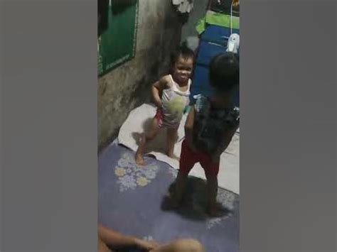 nagpatira sa pwet|Nagpa jakol kahit maraming tao sa labas at nagpatira sa pwet.